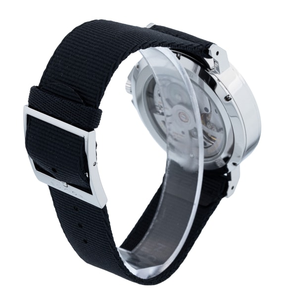 Nomos Glashutte Ahoi 552